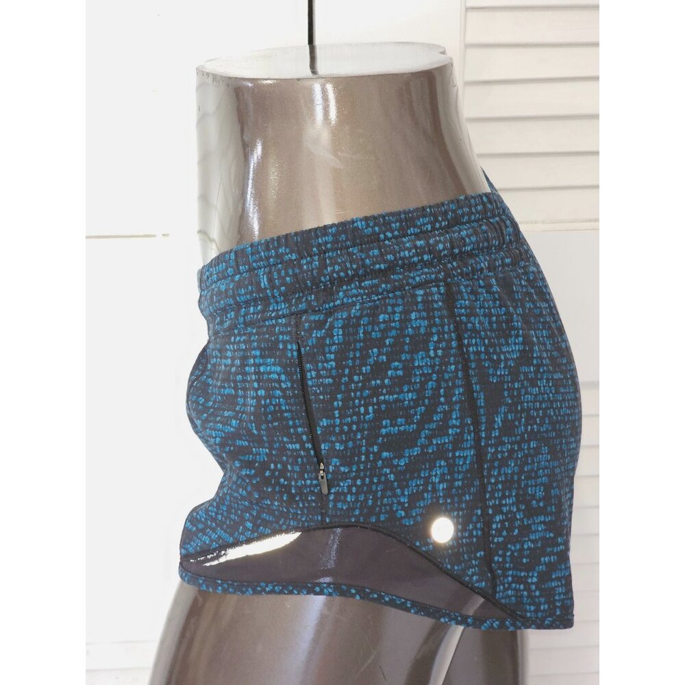 Lululemon Women's Blue Black Teal  Hotty Hot Short Pulse  Size 4 1808 - Picture 8 of 16